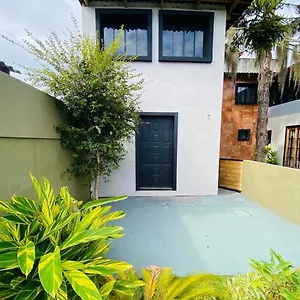 Turistando Em Floripa - Espaco Privativo Ate 6 Pessoas Casa de hóspedes
